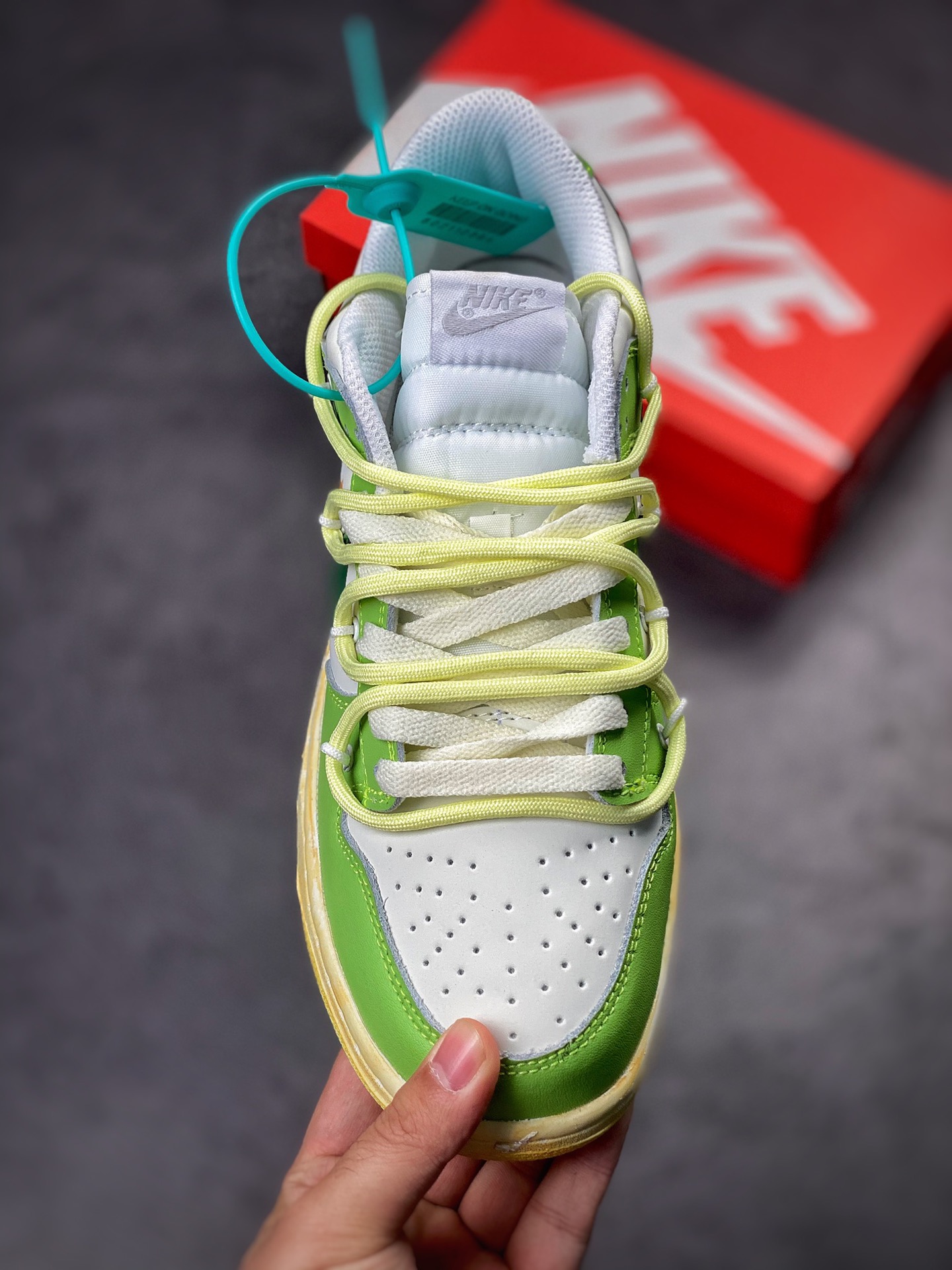 NIKE SB Dunk Low Apple Green Strap DH9765-100-Top High Quatity Cheap Sneakers Fashion Clothing Clothes Bags handbags Shoes of all Brand wholesale With The best Quality And Beautiful Price from China Factory Chinese suppliers wholesaler seller NIKE SB Dunk Low Apple Green Strap DH9765-100