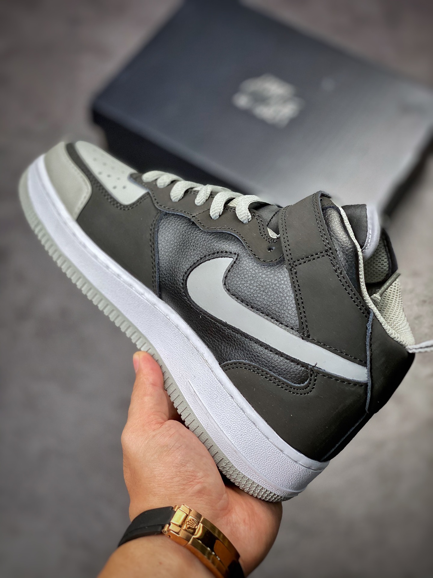 Nike Air Force 1 Mid shadow gray help BQ6819-008-Top High Quatity Cheap Sneakers Fashion Clothing Clothes Bags handbags Shoes of all Brand wholesale With The best Quality And Beautiful Price from China Factory Chinese suppliers wholesaler seller Nike Air Force 1 Mid shadow gray help BQ6819-008