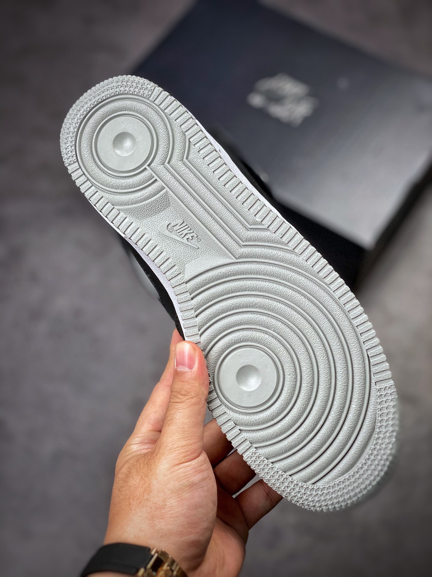 Nike Air Force 1 Mid shadow gray help BQ6819-008-Top High Quatity Cheap Sneakers Fashion Clothing Clothes Bags handbags Shoes of all Brand wholesale With The best Quality And Beautiful Price from China Factory Chinese suppliers wholesaler seller Nike Air Force 1 Mid shadow gray help BQ6819-008