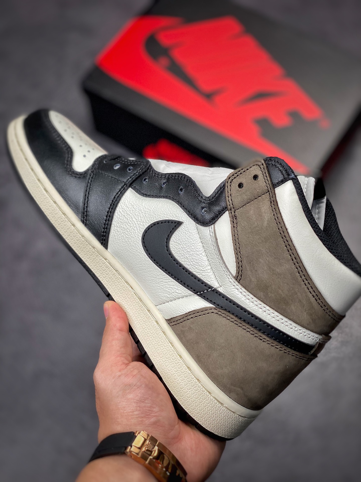 Air Jordan 1 Retro High OG ”Dark Mocha” Black Mocha 555088-105-Top High Quatity Cheap Sneakers Fashion Clothing Clothes Bags handbags Shoes of all Brand wholesale With The best Quality And Beautiful Price from China Factory Chinese suppliers wholesaler seller Air Jordan 1 Retro High OG ”Dark Mocha” Black Mocha 555088-105