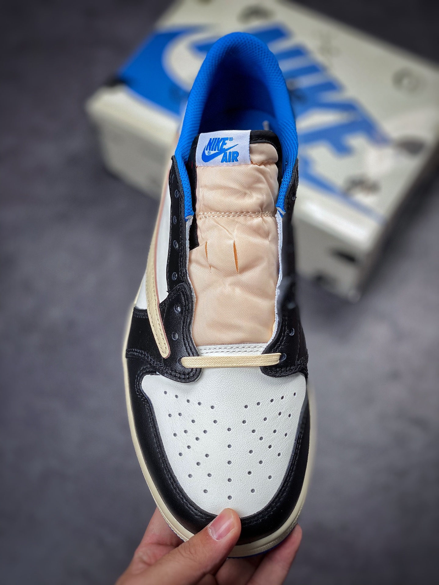 Travis Scott x Fragment x Air Jordan AJ1 Low OG SP Tripartite Joint Lightning Backhook Low Help DM7866-140-Top High Quatity Cheap Sneakers Fashion Clothing Clothes Bags handbags Shoes of all Brand wholesale With The best Quality And Beautiful Price from China Factory Chinese suppliers wholesaler seller Travis Scott x Fragment x Air Jordan AJ1 Low OG SP Tripartite Joint Lightning Backhook Low Help DM7866-140
