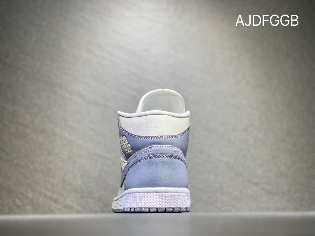 本地自取260 NIKE Air Jordan 1 mid乔丹中帮休闲板鞋 BQ6472-115