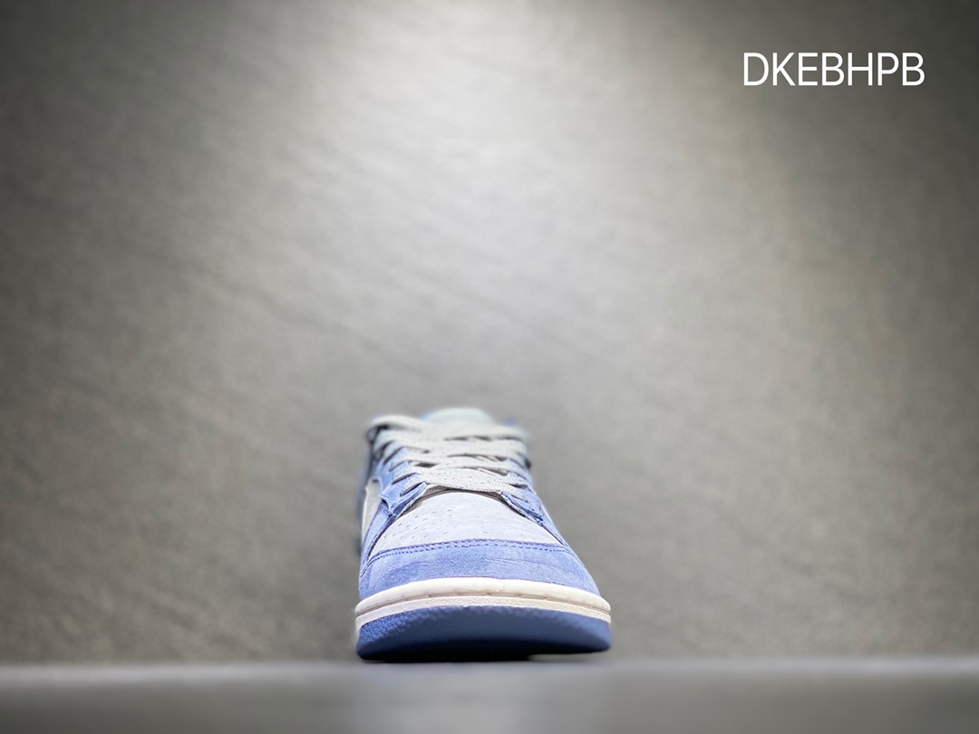 320 Nike SB dunk Low 低帮休闲运动滑板板鞋 DR3369-526