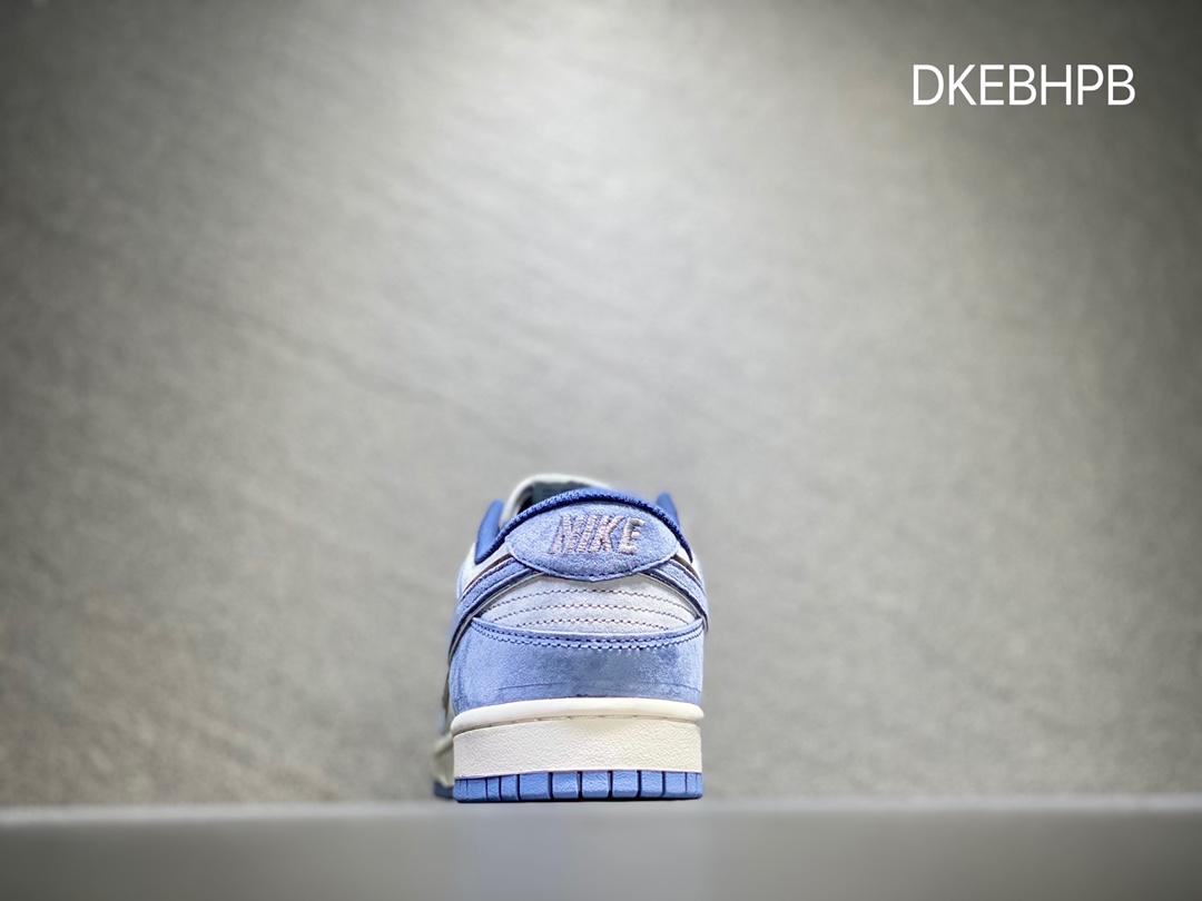 320 Nike SB dunk Low 低帮休闲运动滑板板鞋 DR3369-526