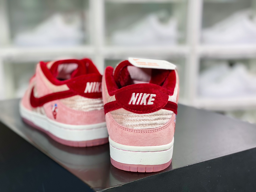 260 StrangeLove x Nike SB Dunk Low”Valentine's Day”扣篮CT2552-800