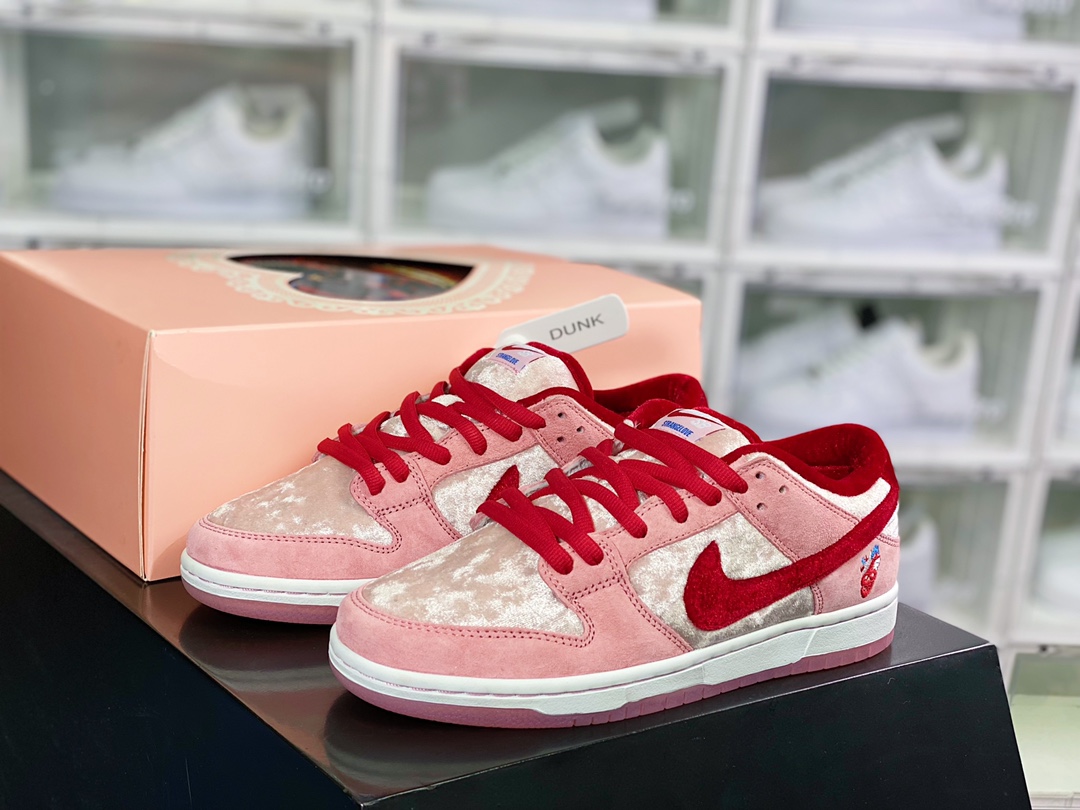 260 StrangeLove x Nike SB Dunk Low”Valentine's Day”扣篮CT2552-800