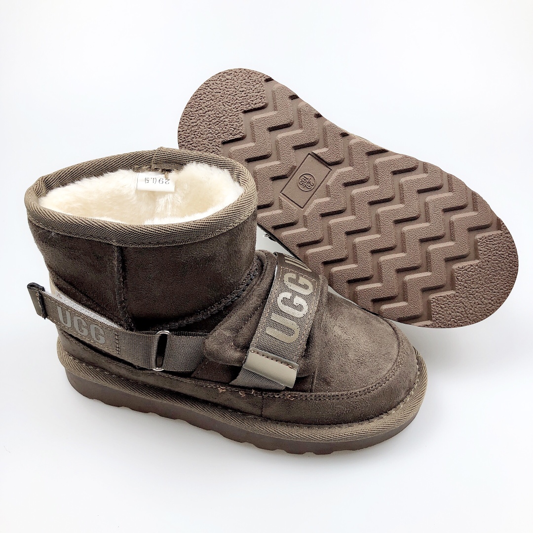 图片[9]-🍒UGG2822 爆版周冬雨新款机车雪地靴秋冬新款加绒加厚时尚潮流棉鞋💘 💘儿童时尚平底魔术贴雪地靴短筒防滑保暖厚底一脚蹬百搭童鞋网红短靴 🍎材料：牛皮+羊毛混纺 😘颜色：黑色，栗色，巧色 🌹号码：26-35-选品中心