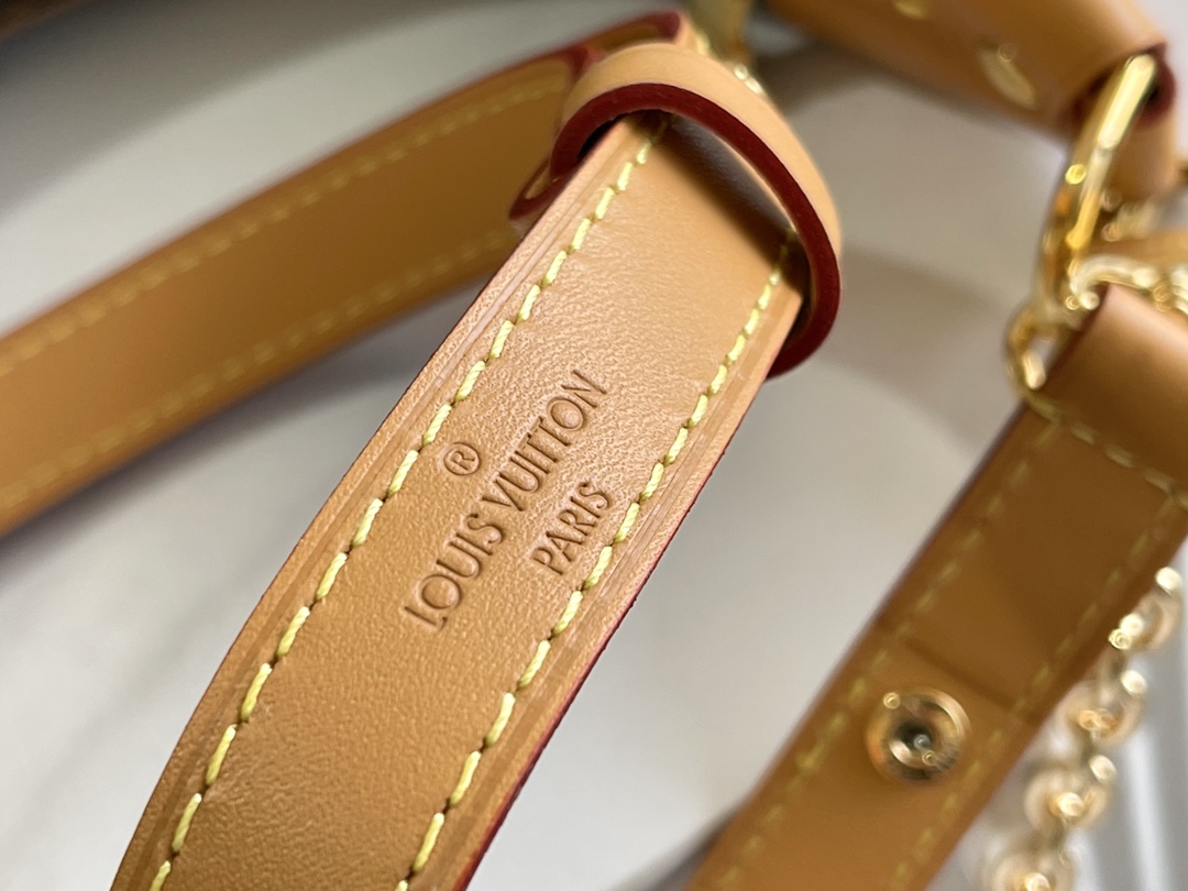 Louis Vuitton Haute Couture Classic Luxury Handbag Shoulder Crossbody 7