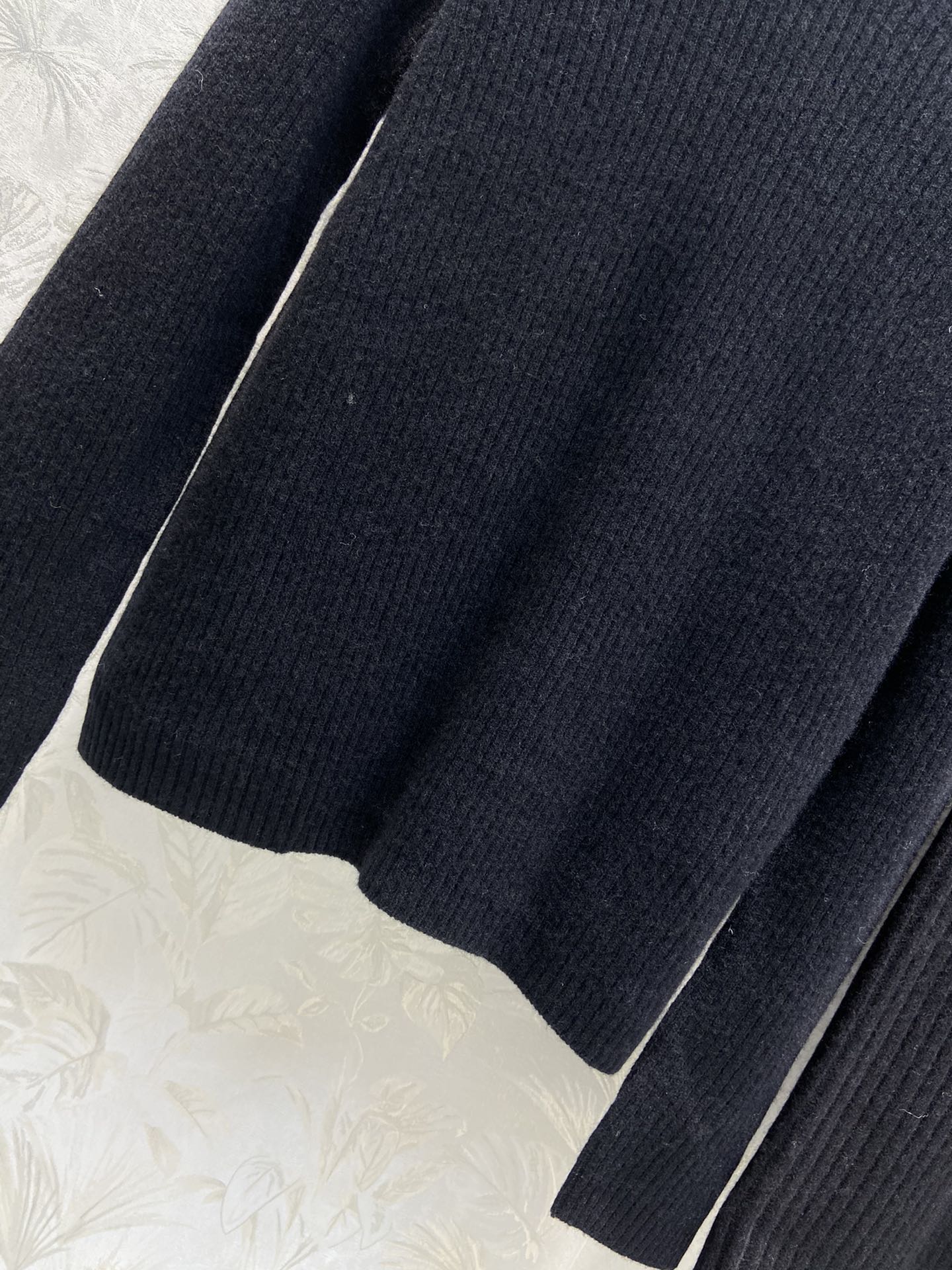 2022SLP 慵懒风休闲针织套裙 大V领宽松版型搭配半身长裙套装