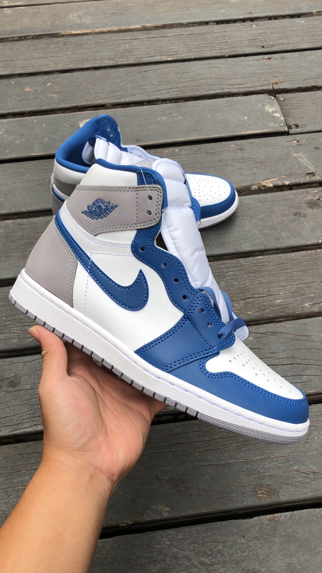 aj1灰蓝高帮头层皮料️中秋福利一波尺码40-47.5特价店主推荐款