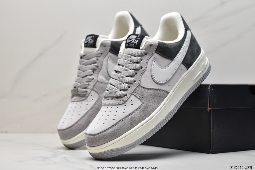 240 Nike Air Force 1 空军一号 DW0831-896 白灰黑反光