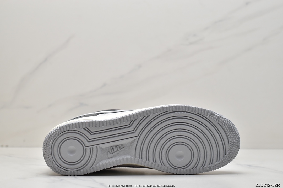 240 Nike Air Force 1 空军一号 DW0831-896 白灰黑反光