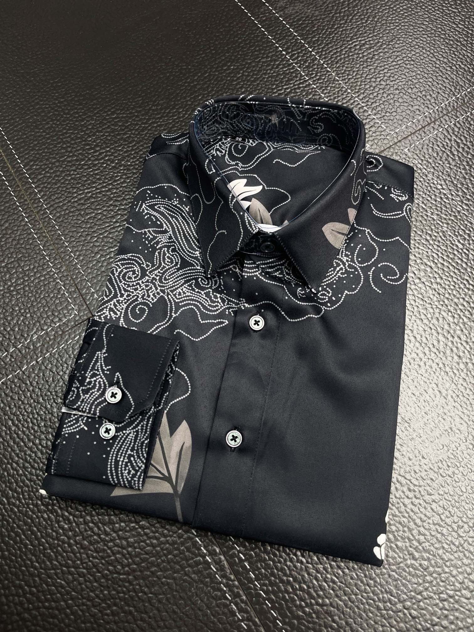 路易威登 Louis Vuitton 高定典藏名品高定成衣时装外套连衣裙衬衫T恤 #BF6F5F69 3