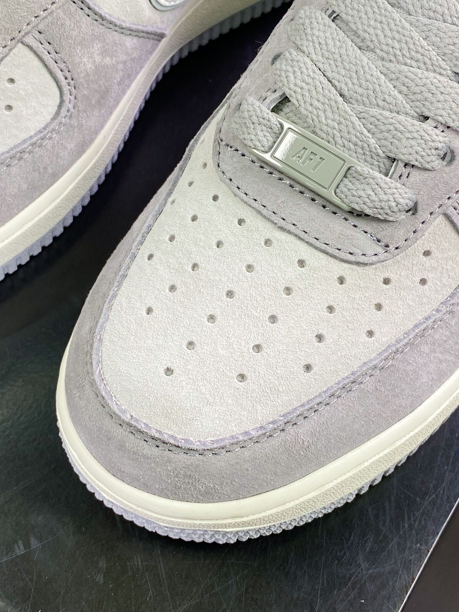 240  Air Force 1′07 Low Suede”Grey/White/Brown”空军一号经典低帮DW0831-896