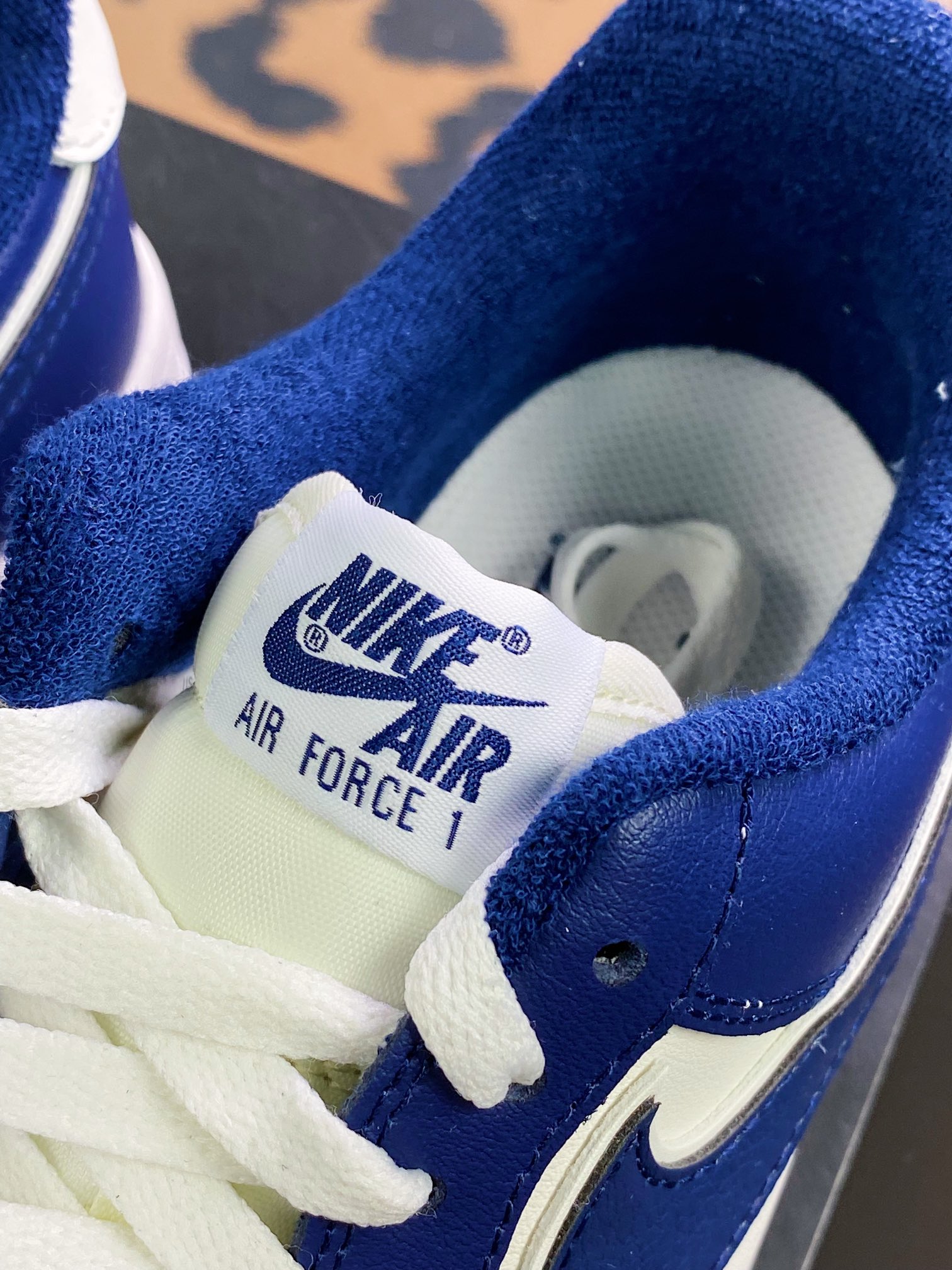 200 Air Force 1’07 Low LX”Navy/White/Gum”空军一号DQ7659-101