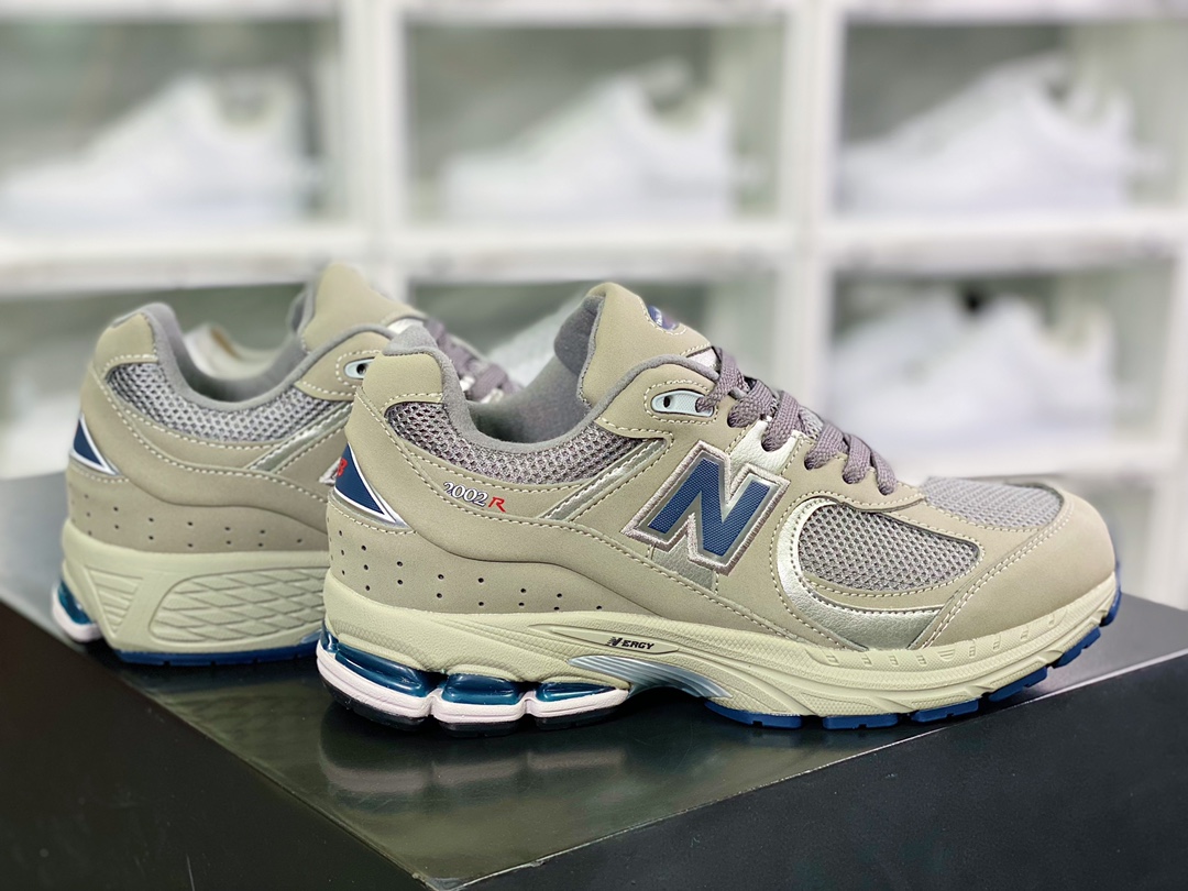 ML2002 Series Retro Daddy Style Casual Sports Jogging Shoes ”Suede Yuanzu Gray Silver White” ML2002RC