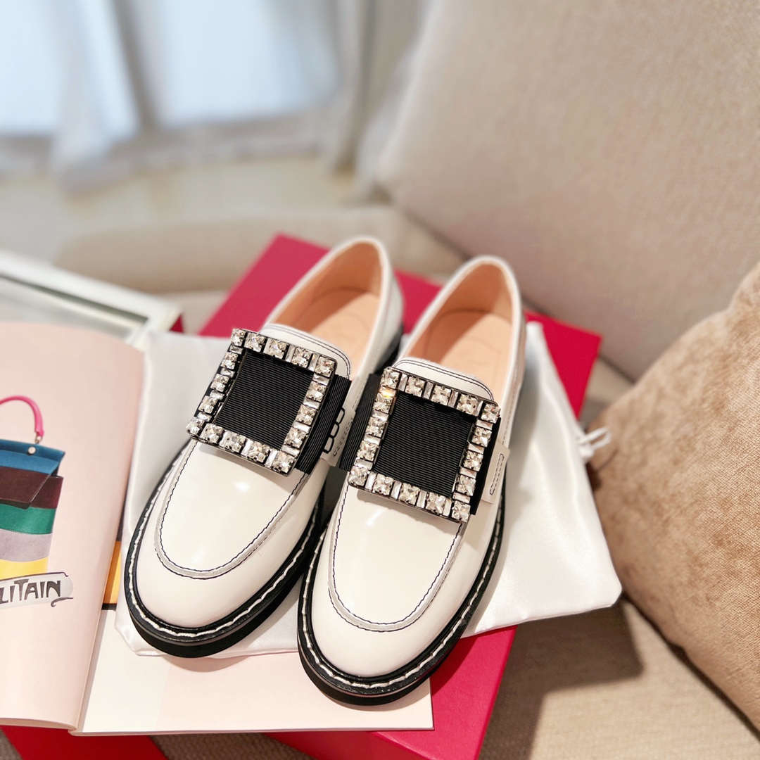 Roger Vivier найвышэйшая версія лофераў  замша/лакаваная скура  арыгінальны EVA  скураны рант  столік якасці