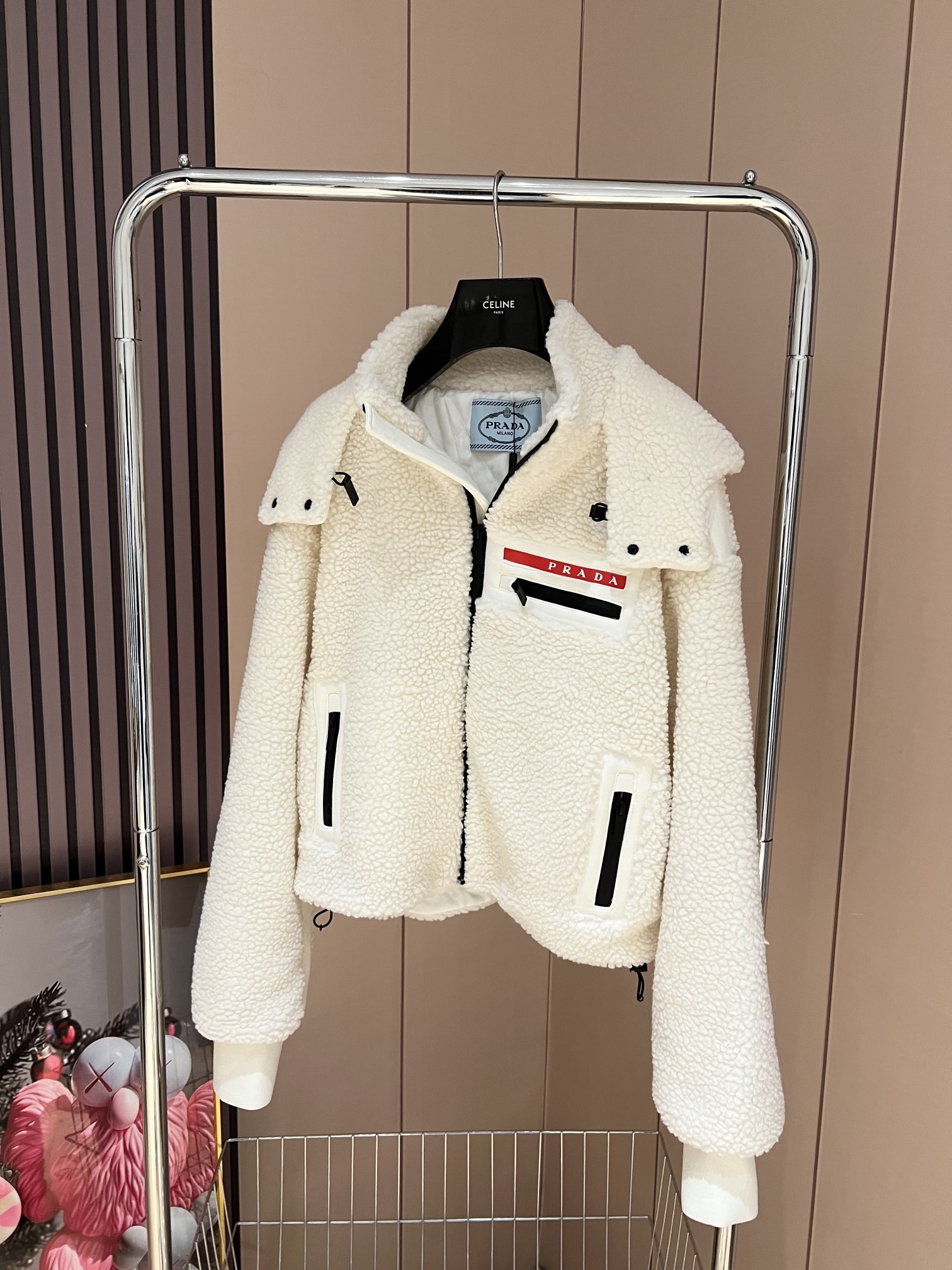 2022Prada 2022秋冬最新款 短款拉链式羊羔毛外套