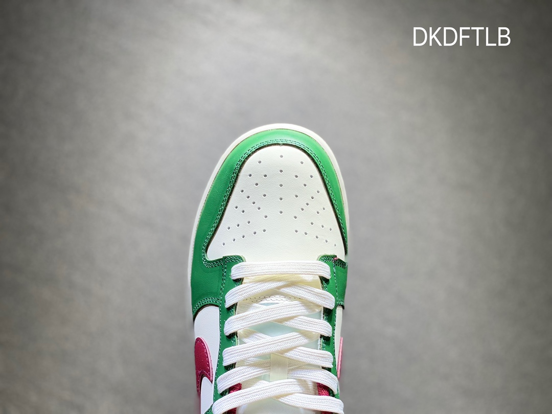 260 Nike SB dunk Low 低帮休闲运动滑板板鞋  FB7160-161