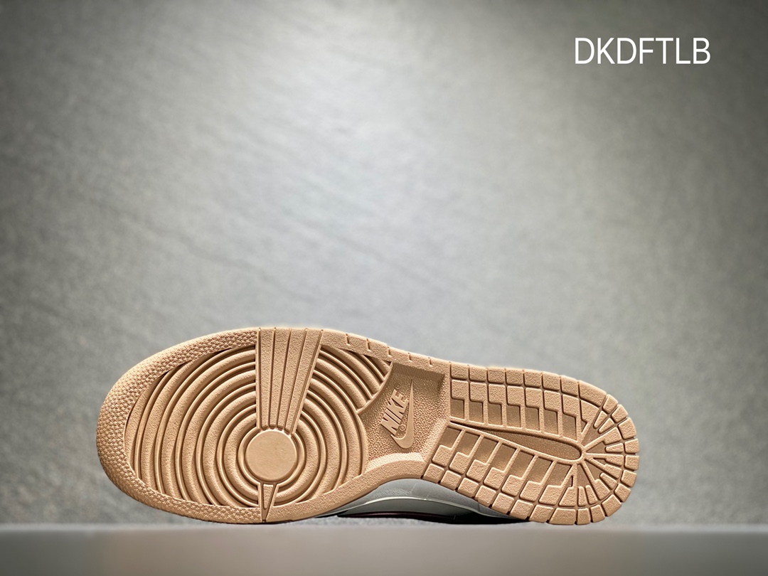 260 Nike SB dunk Low 低帮休闲运动滑板板鞋  FB7160-161