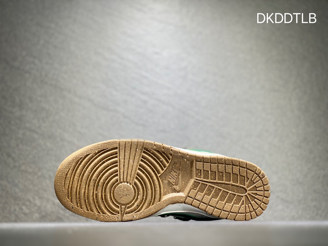 240 Nike SB dunk Low 绑带 低帮休闲运动滑板板鞋 DO9457-100