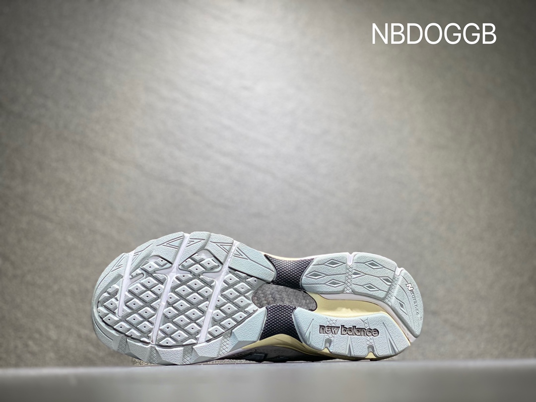 nb990v3 light gray retro casual jogging shoes M990SC3