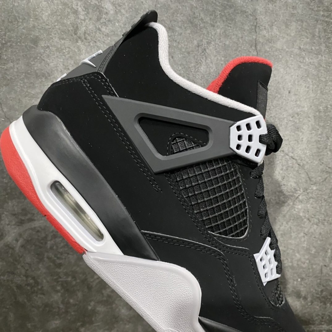 图片[7]-神版 Air Jordan AJ4 Retro 新黑红 308497-060 毫无疑问市场中端王者 耗时半年开发巨作 全套原纸板楦头开发 确保原汁原味 完美呈现四代版型 一比一鞋头弧度高度鞋身弧度 有一说一不吹不捧 实打实文案品质‼️ 此版本只针对中端市场 皮料材质有所更替 其他数据细节工艺流程均保持一致 绝不口嗨 细节品控鞋型随意秒杀市面3XX 4XX 原厂TPU网格鞋带扣 正确内里网布 菱角分明不变形无多余毛边 柔软性质感一致于原鞋 市场唯一原厂鞋扣模具 背面可见隐藏注塑口 原厂织唛标 原厂飞人电绣工艺 尾指中部跳三针 独家绑鞋带手法 印刷中底布 四线拉帮 米色美纹纸贴合固定 进口港宝加持 后跟自然饱满 全鞋荧光划线卡点 追求极致完美 每一双都是工艺品 多重QC质检 超越公司货的品控标准 实实在在的免检产品 尺码：40 40.5 41 42 42.5 43 44 44.5 45 46 47.5 48.5-选品中心