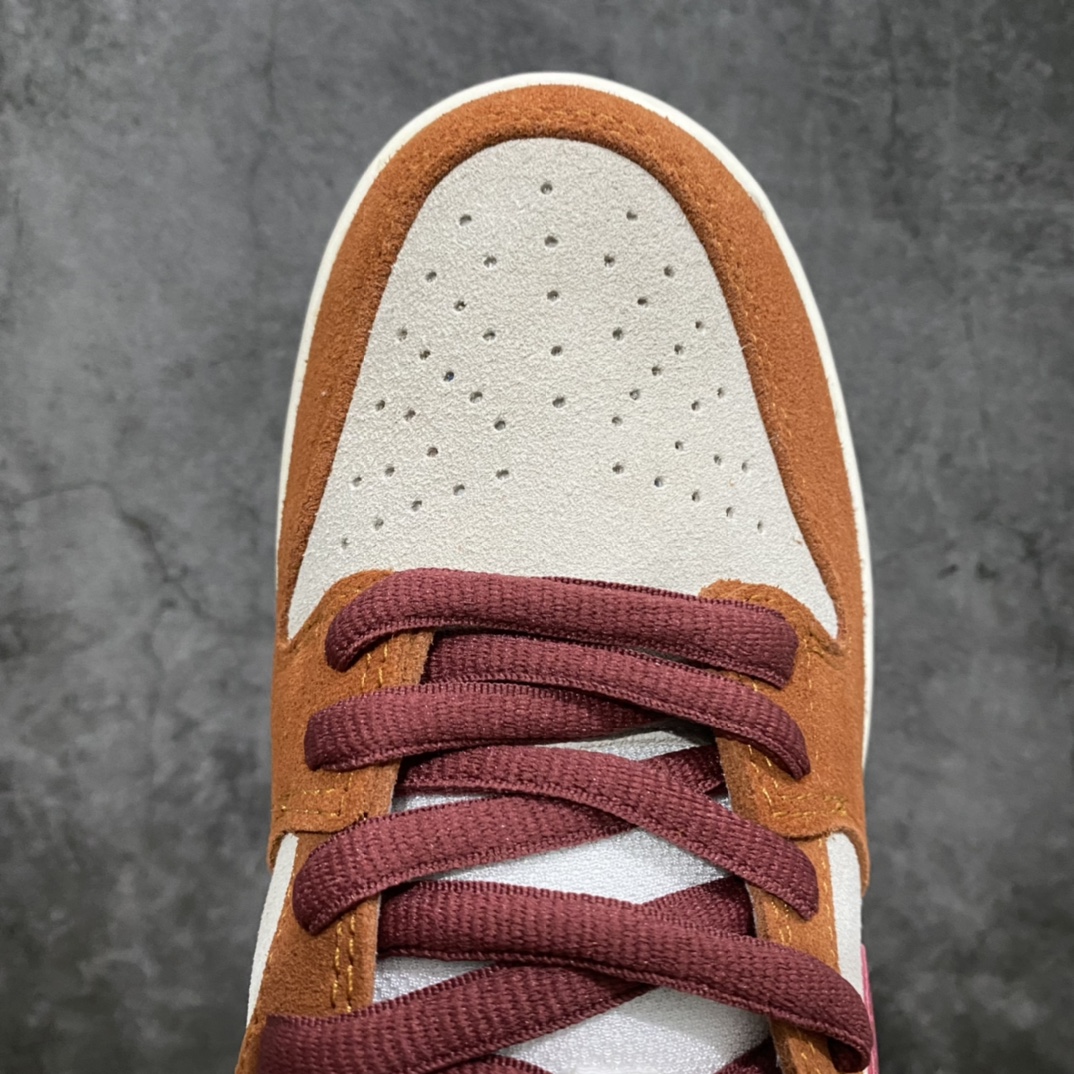 图片[5]-Top版本NK SB Dunk Low 棕色红勾 BQ6817-202 原盒原配 原材全套原楦原模倾力打造 采用原厂百宏鞋带以及原厂百宏织唛舌标 内标可供原厂几率过验3D打印鞋垫正确卡色 原厂中底布拉帮走线遵循公司钢印完美同步 尺码：36 36.5 37.5 38 38.5 39 40 40.5 41 42 43 44 44.5 45 46-选品中心