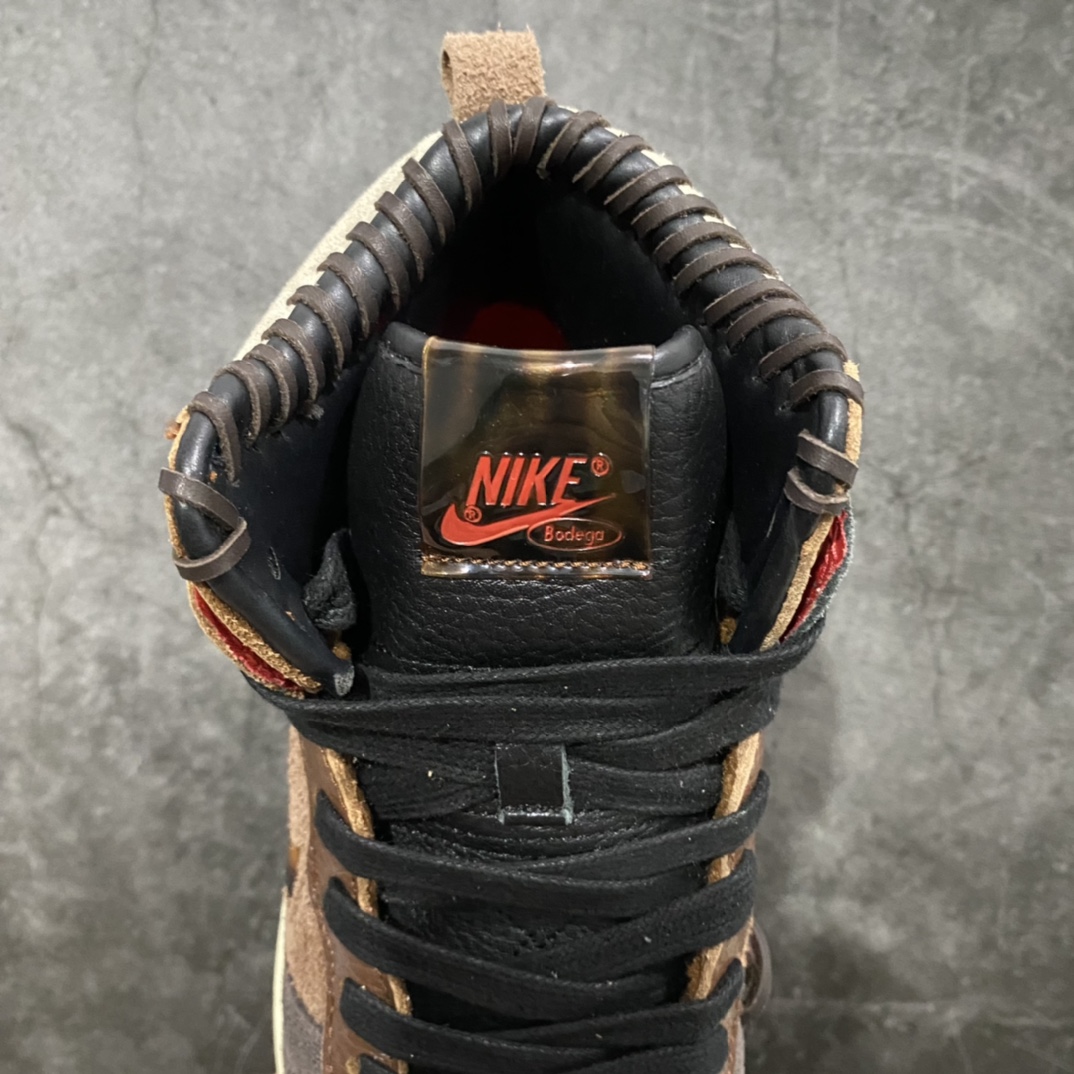 图片[9]-Bodega x Dunk High Legend 棕褐色缝合 CZ8125-200 #原楦原纸版开发版型 #采用进口荔枝纹头层皮与翻毛皮革鞋面材质 #原厂级拉帮中底效果 #正确后跟反口里弧度 #鞋垫背胶处理工艺及嵌入缓震乳胶+Sole真气垫装置# #内置Sole真气垫装置及耐磨防滑外底 尺码：36 36.5 37.5 38 38.5 39 40 40.5 41 42 42.5 43 44 44.5 45 46 47.5-选品中心