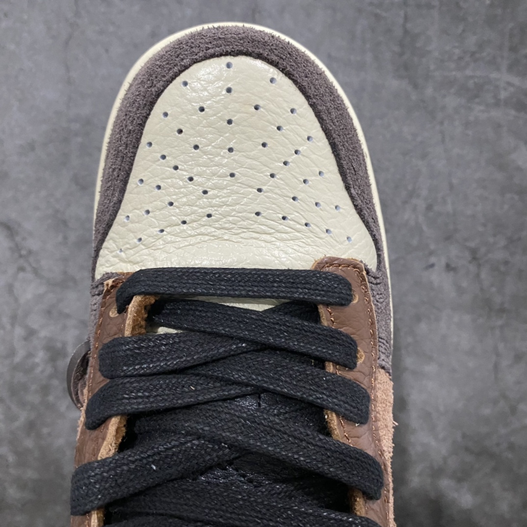 图片[5]-Bodega x Dunk High Legend 棕褐色缝合 CZ8125-200 #原楦原纸版开发版型 #采用进口荔枝纹头层皮与翻毛皮革鞋面材质 #原厂级拉帮中底效果 #正确后跟反口里弧度 #鞋垫背胶处理工艺及嵌入缓震乳胶+Sole真气垫装置# #内置Sole真气垫装置及耐磨防滑外底 尺码：36 36.5 37.5 38 38.5 39 40 40.5 41 42 42.5 43 44 44.5 45 46 47.5-选品中心