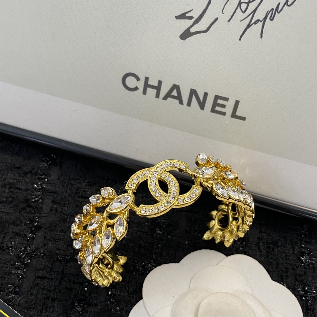 编码H501 🛍香奈儿手镯热销款火爆上新🆕🆕🆕一致专柜🆕😎CHAN 22 复古黄金麦穗手镯🤑施华洛世水钻
