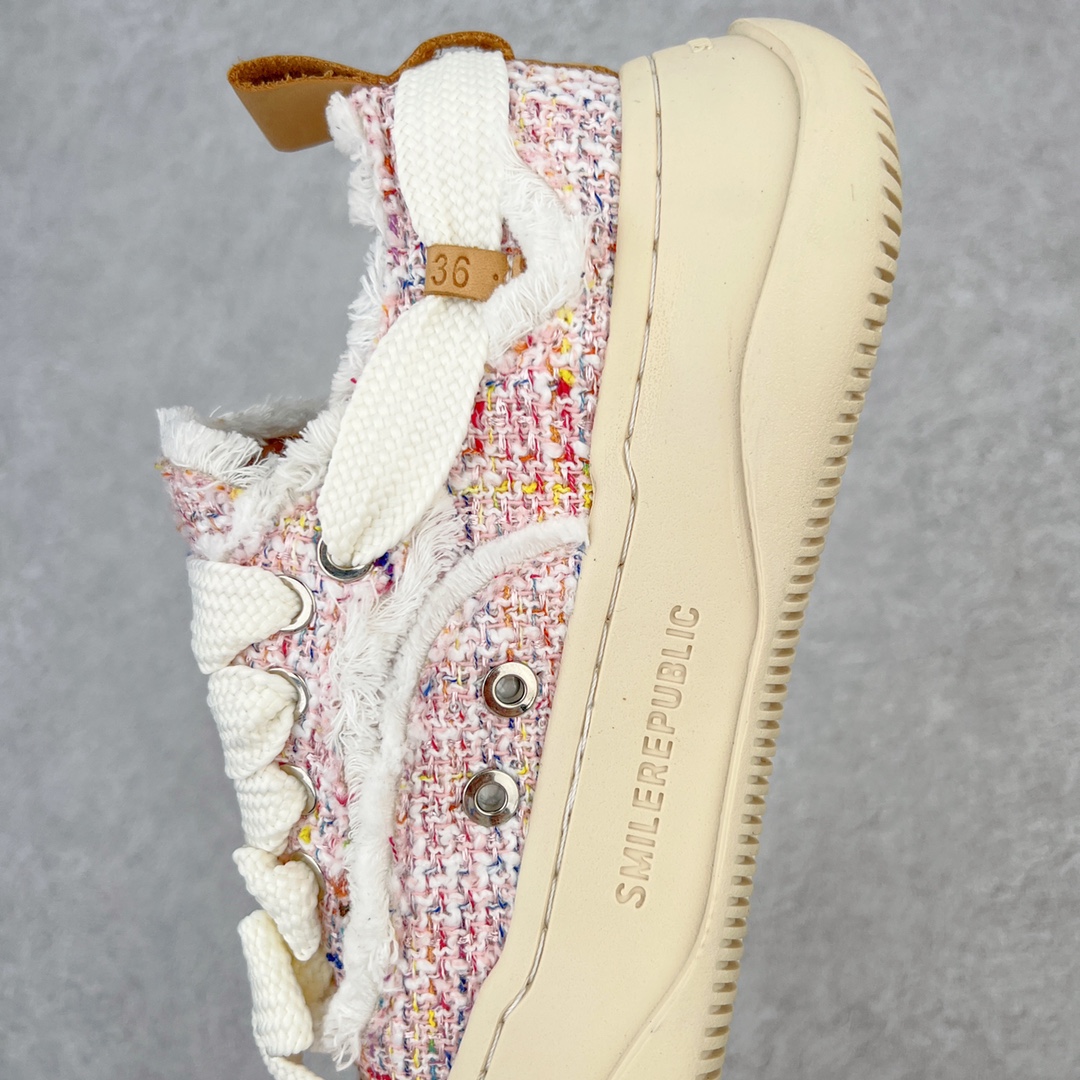 图片[7]-＃开春福利 SMILEREPUBLIC檀健次同款经典新款起司猫低帮开口笑厚底帆布鞋 新晋街头鞋履品牌SMILEREPUBLIC Canvas 系列 以 SMILE 为灵感来源 捕捉潮流 主打柔软的帆布设计 有裁切的羊毛流苏与独特编织技艺 超软水染牛皮内里 注塑成型鞋垫 4cm厘米外增高效果橡胶鞋底 尺码：35 36 37 38 39 40 41 42 43 44-选品中心