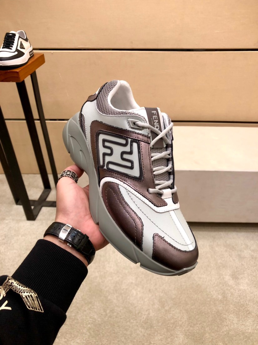J5 .高端货  Fendi 芬迪 男士休闲鞋,官网1:1高端呈现鞋面进口牛皮,精美配色,独特造型,个性范十足,羊皮内里垫脚,原版橡胶防滑大底,简约大方,尊贵奢华 ,码数：38-44码