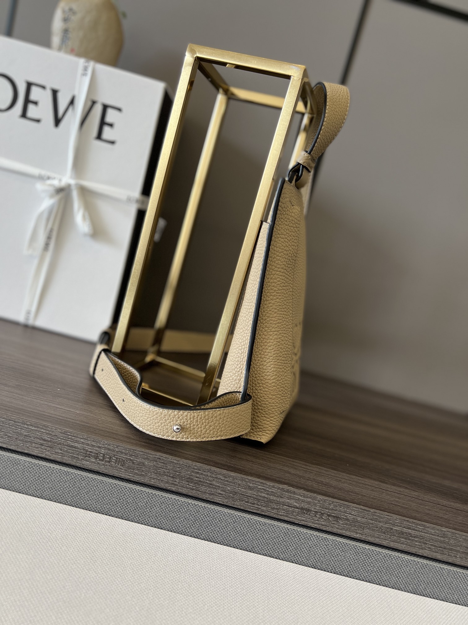 [Loewe Women
