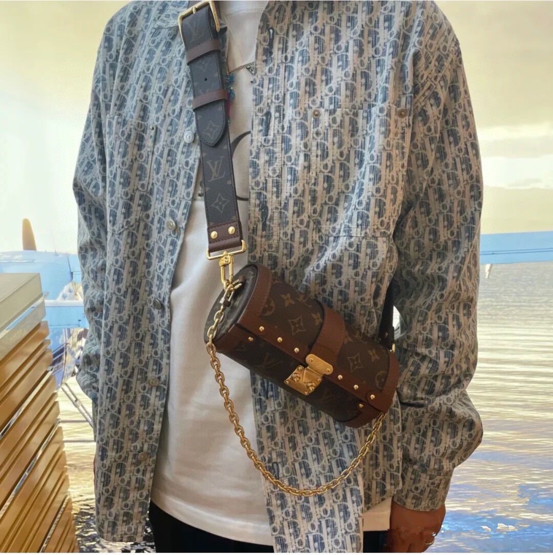 M57835 On-body look. - Bag 8
