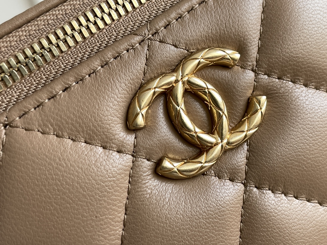 🌼现货 白金版▪️正品级 包装如图𝑪𝒉𝒂𝒏𝒆𝒍 22𝒌秋冬小金柱调节链长盒子 奶茶色𝟸𝟸𝚔秋冬新品必入系