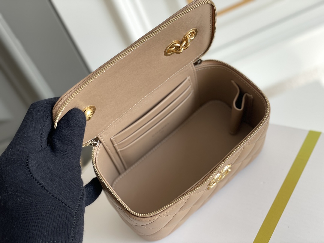 🌼现货 白金版▪️正品级 包装如图𝑪𝒉𝒂𝒏𝒆𝒍 22𝒌秋冬小金柱调节链长盒子 奶茶色𝟸𝟸𝚔秋冬新品必入系