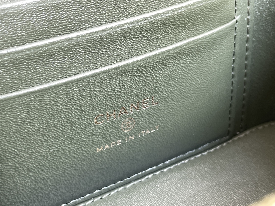 🌼现货 白金版▪️正品级 包装如图𝑪𝒉𝒂𝒏𝒆𝒍 22𝒌秋冬小金柱调节链长盒子 橄榄绿𝟸𝟸𝚔秋冬新品必入系