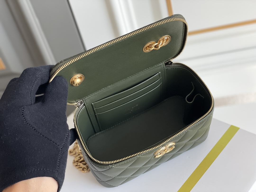 🌼现货 白金版▪️正品级 包装如图𝑪𝒉𝒂𝒏𝒆𝒍 22𝒌秋冬小金柱调节链长盒子 橄榄绿𝟸𝟸𝚔秋冬新品必入系