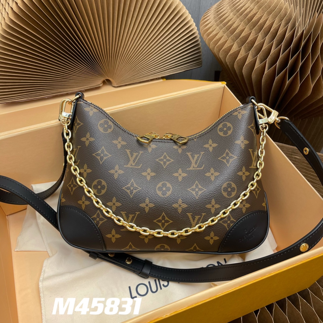 this handbag exudes a classic vintage aesthetic - Bag
