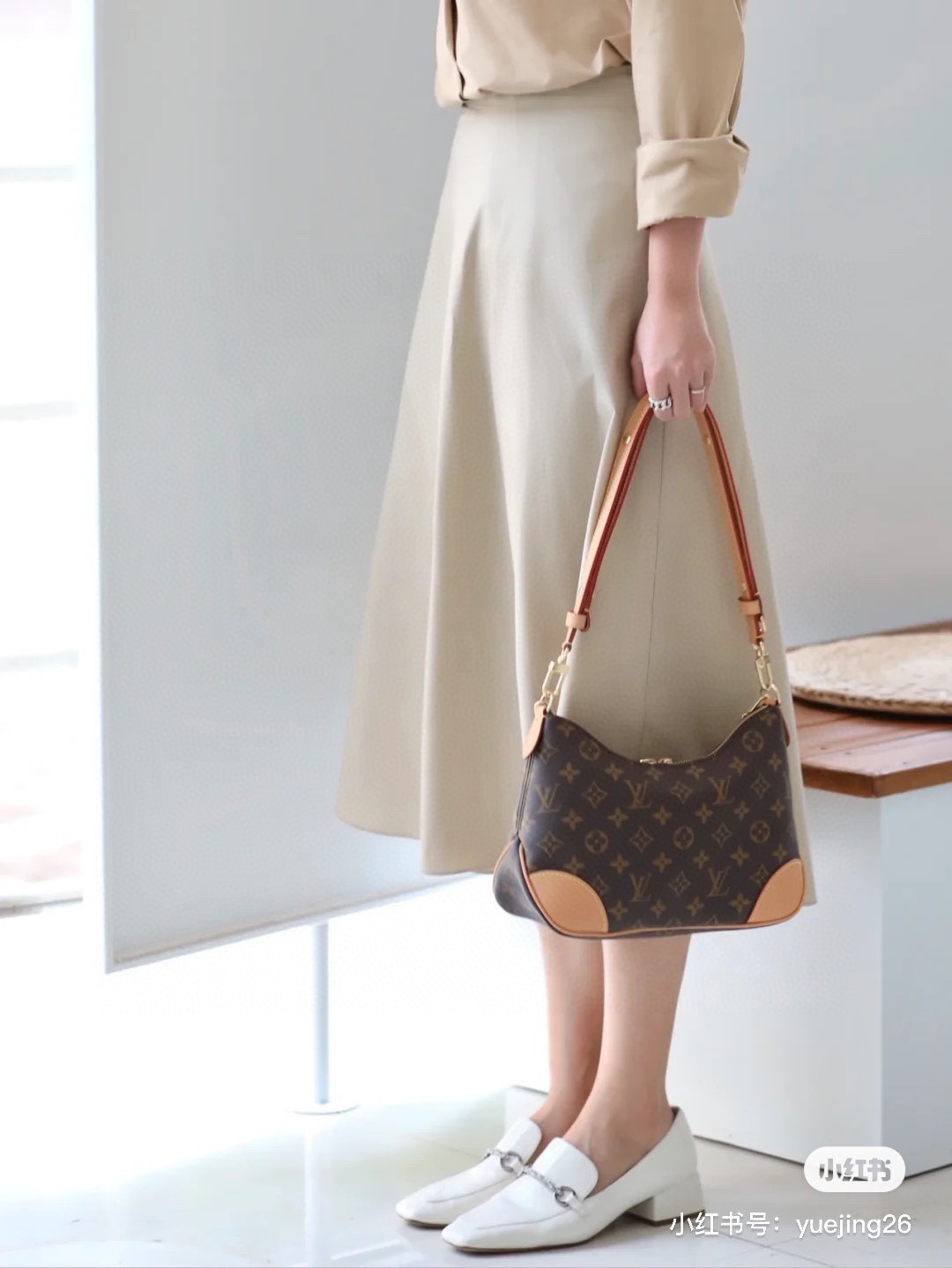M45832 On-body look. - Bag 8