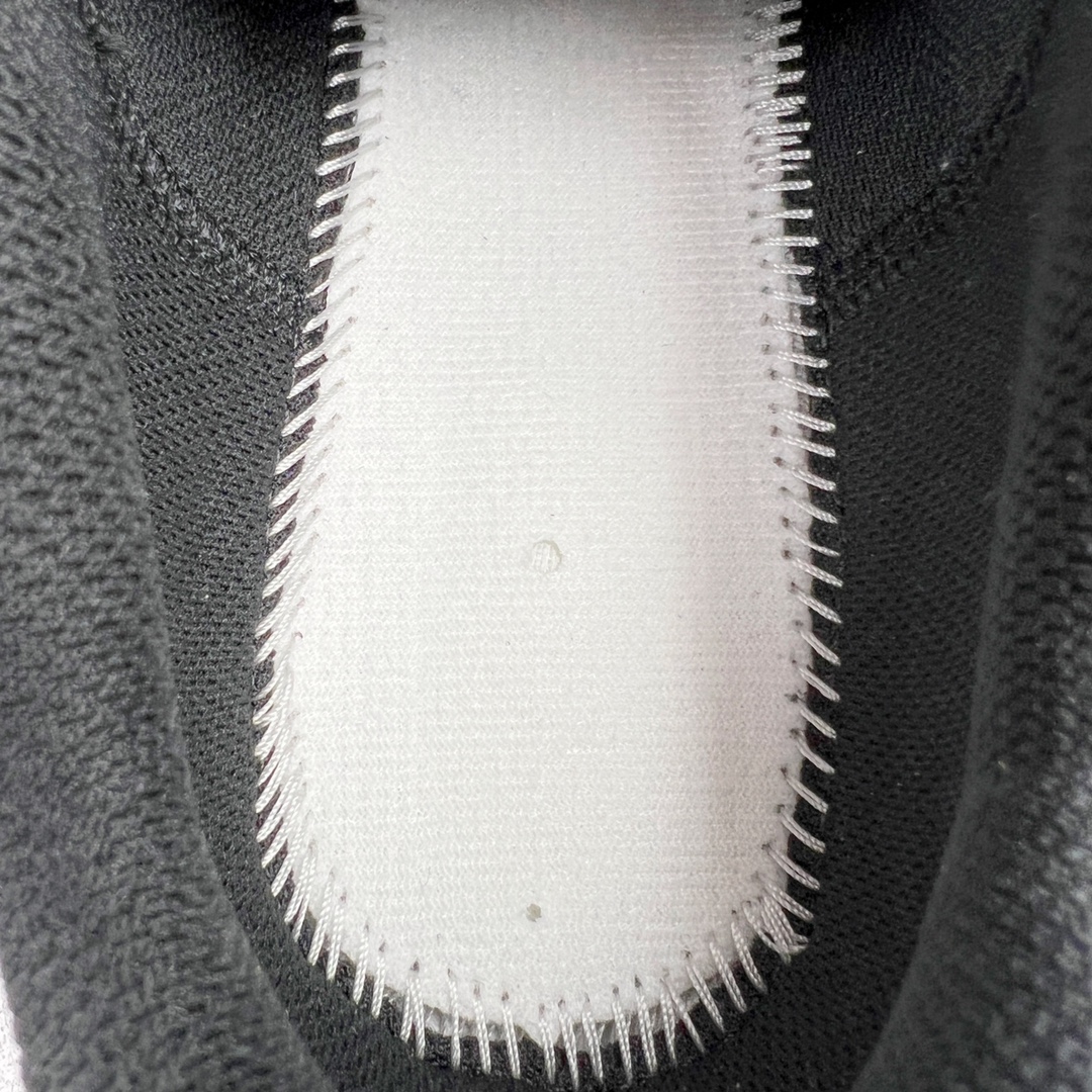 图片[9]-＃TG纯原 NK Air Zoom Winflo V8 登月网面透气专业跑步鞋 CU3870-001 原档案数据原厂网纱 正确高频花纹 前后掌内置Zoom Air气垫 原装MD大底 脚感完美还原 原盒原配 QC检验、钢印 俱全 原底科技 同步原版 脚感堪比Boost 实拍调校N版已经零色差零失真 百分百还原实物色彩所见即所得 不存在货不对板色差等低级问题 选购参考实物拍摄 不混卖不参货 只用心做好货严格选品 承诺混一赔十 尺码：36 36.5 37.5 38 38.5 39 40 40.5 41 42 42.5 43 44 44.5 45-选品中心