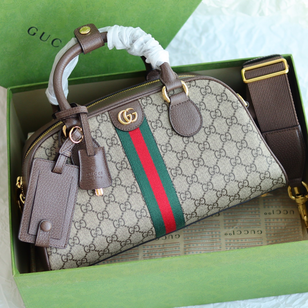 P560 724575 Bolso de mano mediano GG de la colección Ophidia, con más detalles.