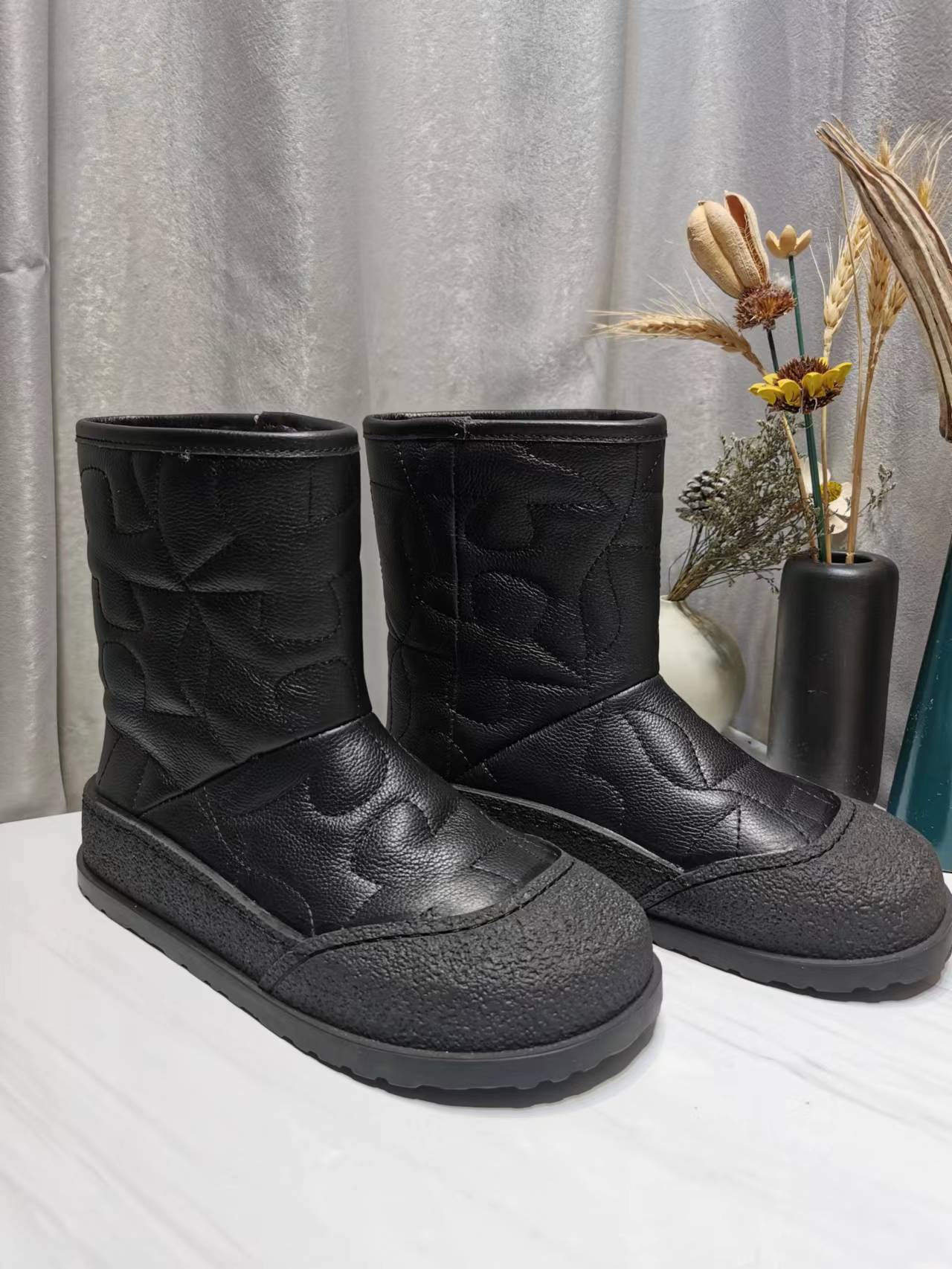 High-Density UGG Glamorous Boots in Three Colors: Black, Khaki, White. Sizes 35-40. - 图片 8