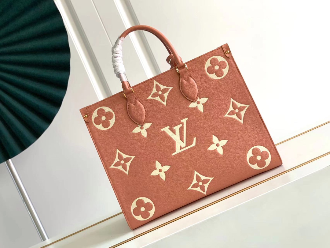 Givenchy Classic Handcrafted Luxury Leather Shoulder Bag Ref.5C12DA3B 3