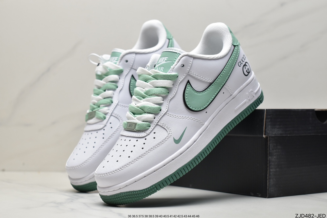 240 Nike Air Force 1 React LV8 白黑金 DA8481-100
