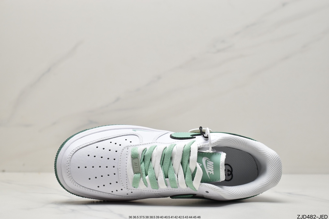 240 Nike Air Force 1 React LV8 白黑金 DA8481-100