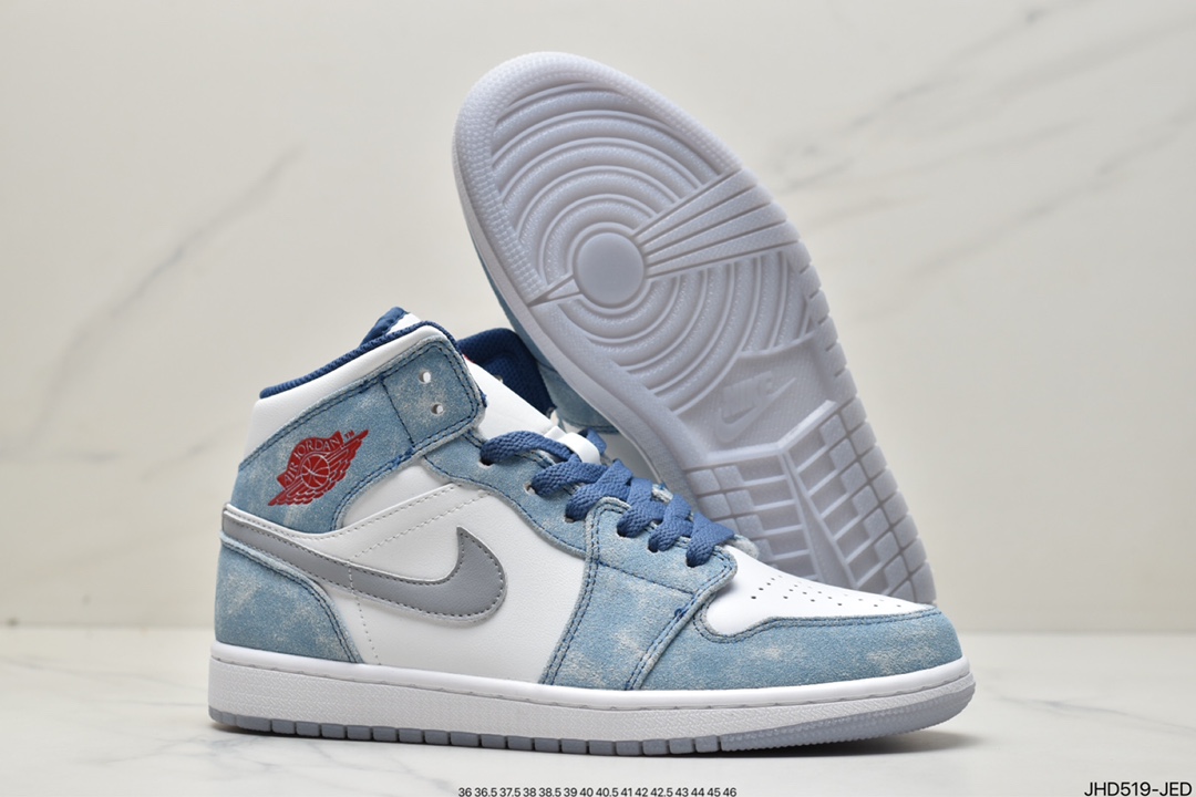 190 Air Jordan 1 Mid “French Blue ”水洗蓝整体鞋身框架采用水洗质感的蓝色呈现DN3706-401