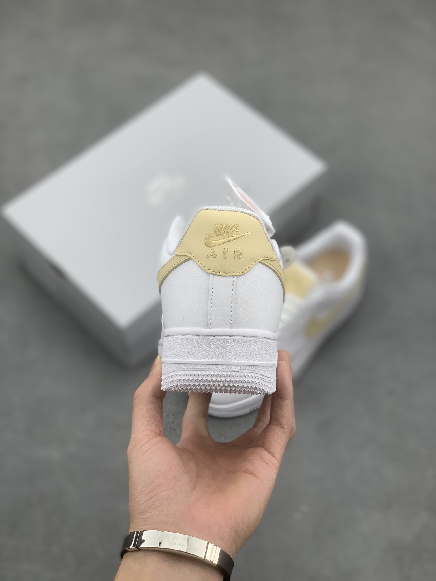 Nike Air Force 1 Low: Versatile, Comfortable, and Stylish Sneakers for Everyday Wear 5 i1667077290 7805 3