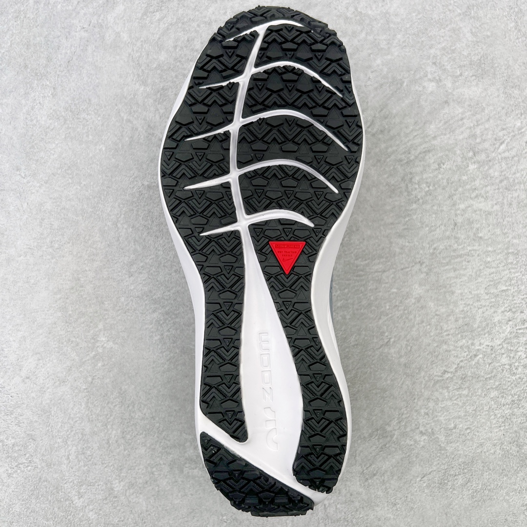 图片[8]-＃QD纯原 NK Air Zoom Winflo V8 登月网面透气专业跑步鞋 CU3870-403 原档案数据原厂网纱 正确高频花纹 前后掌内置Zoom Air气垫 原装MD大底 脚感完美还原 原盒原配 QC检验、钢印 俱全 原底科技 同步原版 脚感堪比Boost 实拍调校N版已经零色差零失真 百分百还原实物色彩所见即所得 不存在货不对板色差等低级问题 选购参考实物拍摄 不混卖不参货 只用心做好货严格选品 承诺混一赔十 尺码：36 36.5 37.5 38 38.5 39 40 40.5 41 42 42.5 43 44 44.5 45-选品中心